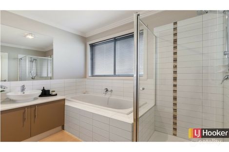 Property photo of 10 Pacific Grange Beveridge VIC 3753