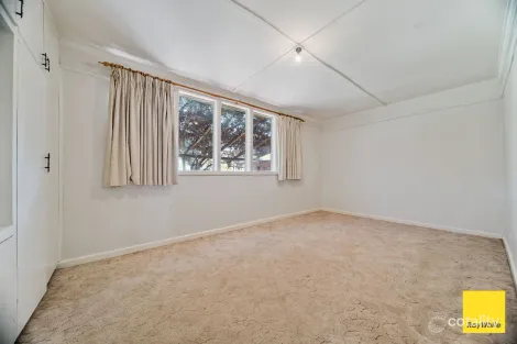 Property photo of 8 Ewing Avenue Flora Hill VIC 3550