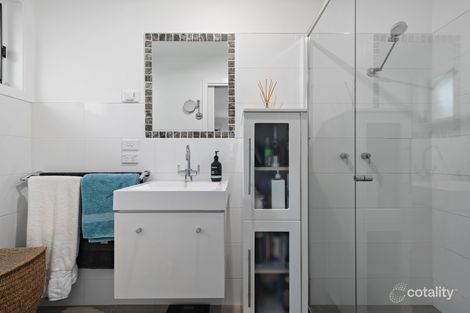 Property photo of 20 Caroline Court Rosebud VIC 3939