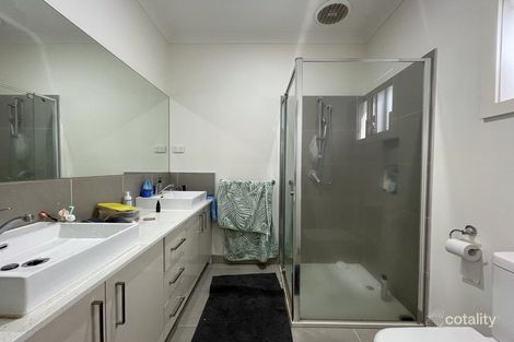 Property photo of 18 Battery Road Point Cook VIC 3030