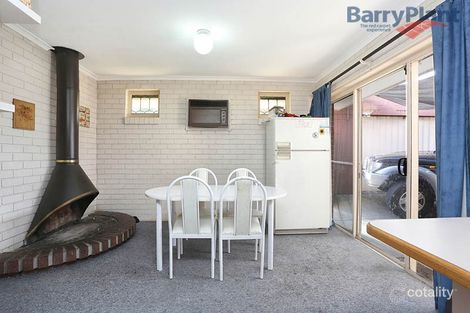 Property photo of 61 Lea Crescent Bundoora VIC 3083