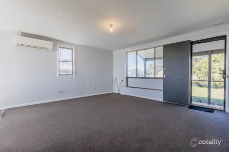 Property photo of 5 Tanderra Drive Dubbo NSW 2830
