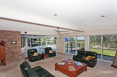 Property photo of 1 Lester Close Wattle Ponds NSW 2330