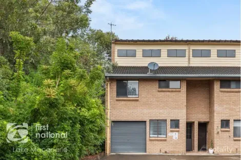 Property photo of 4/17 Campbell Street Warners Bay NSW 2282