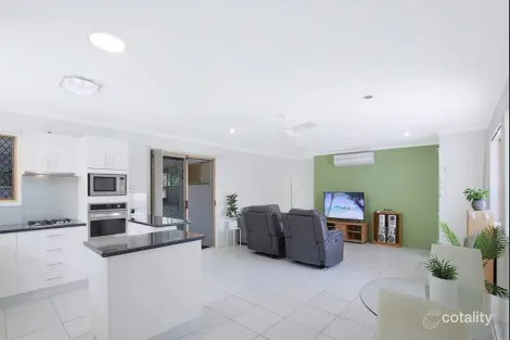 Property photo of 3/13 Trafalgar Drive Kippa-Ring QLD 4021