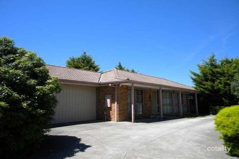 10 Navarre Dr, Cranbourne West, VIC 3977