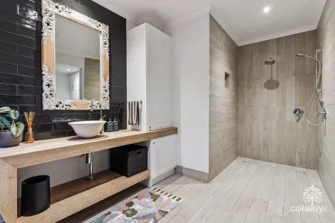 Property photo of 176 Williams Street Gooseberry Hill WA 6076