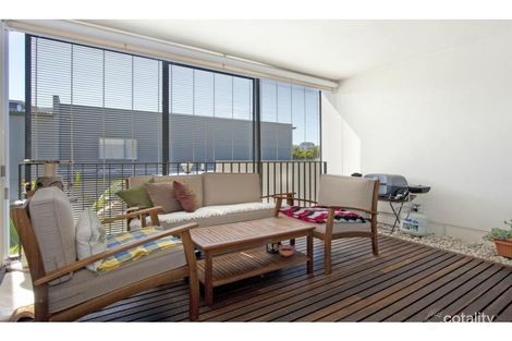 Property photo of 220/2-4 Powell Street Waterloo NSW 2017