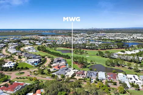 Property photo of 2244 The Parkway Hope Island QLD 4212
