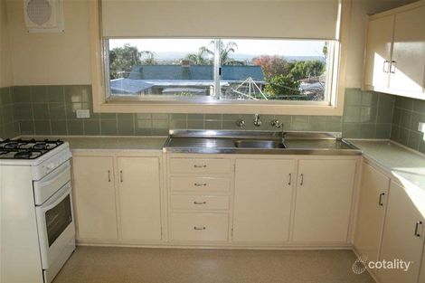 Property photo of 28 Dominic Crescent Morphett Vale SA 5162