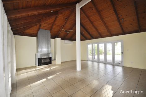 Property photo of 100 Bayside Drive Beachmere QLD 4510