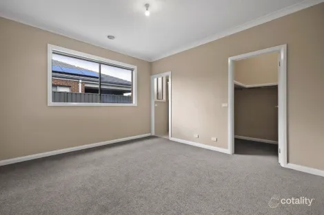 Property photo of 8 Red Oak Street Harkness VIC 3337