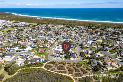 Property photo of 16 Forrest Grove Two Rocks WA 6037
