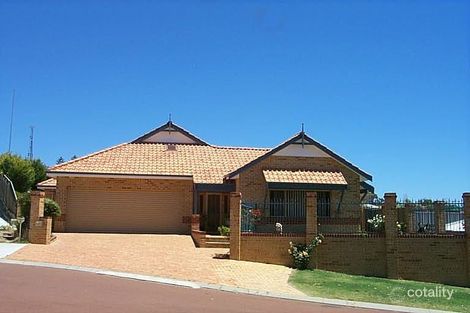 Property photo of 6 Samuel Place Wanneroo WA 6065