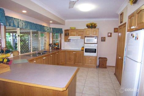 Property photo of 5 Eucalyptus Place Walloon QLD 4306