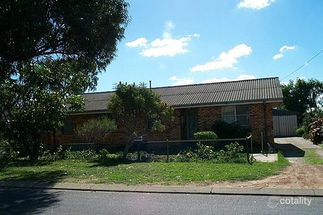 221 Fourth St, Wonthella, WA 6530