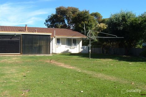 Property photo of 40 Broughton Street Orana WA 6330
