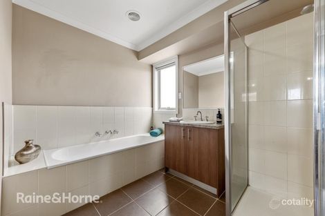 Property photo of 15/40 McCubbin Way Caroline Springs VIC 3023