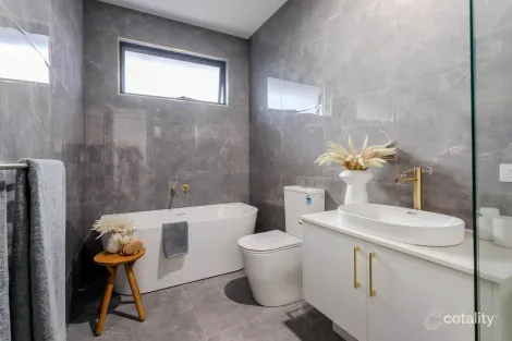 Property photo of 4 Jennifer Street Paradise SA 5075
