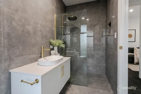 Property photo of 4 Jennifer Street Paradise SA 5075