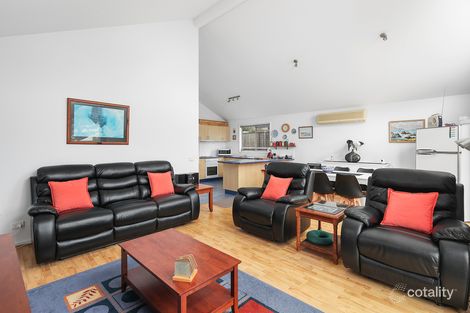 Property photo of 18 Mountainview Avenue Ventnor VIC 3922