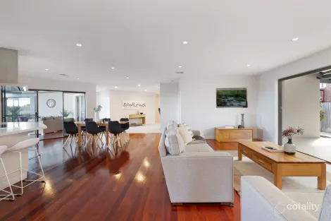 Property photo of 17 Sutcliffe Street Nicholls ACT 2913