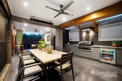 Property photo of 16 St Leonard Drive South Morang VIC 3752
