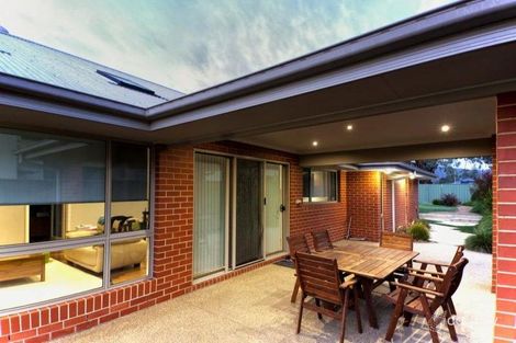 Property photo of 38 Featherstone Avenue Glenroy NSW 2640