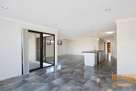 Property photo of 11 Pinehill Street Yarrabilba QLD 4207