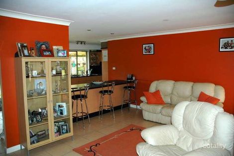 Property photo of 6 Hampshire Court Kippa-Ring QLD 4021