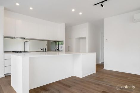 Property photo of 2/18 Kawarren Street Balwyn North VIC 3104