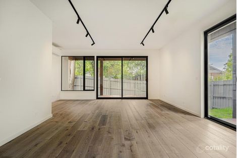 Property photo of 2/18 Kawarren Street Balwyn North VIC 3104