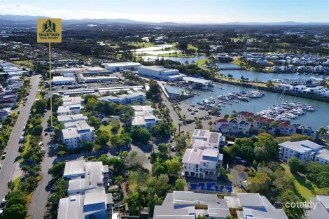 111/66 SICKLE AVE, HOPE ISLAND, QLD 4212
