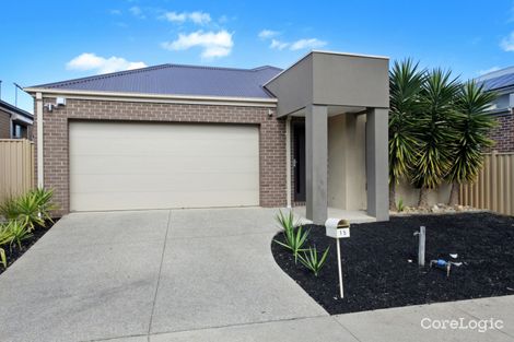 Property photo of 15 Blackshaws Place Caroline Springs VIC 3023