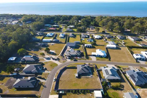 Property photo of 15 Periwinkle Crescent Toogoom QLD 4655