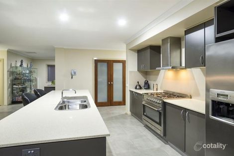 Property photo of 14 Discovery Drive Tarneit VIC 3029