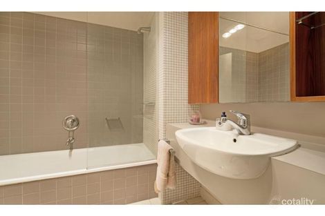 Property photo of 703/639 Little Bourke Street Melbourne VIC 3000