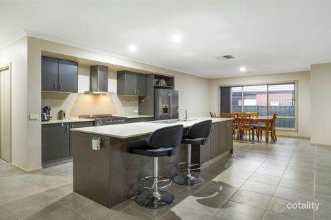 Property photo of 14 Discovery Drive Tarneit VIC 3029