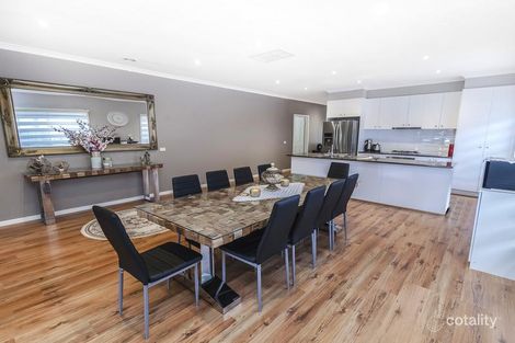 Property photo of 9 Snowden Place Roxburgh Park VIC 3064