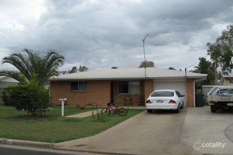 Property photo of 20 Staal Crescent Emerald QLD 4720