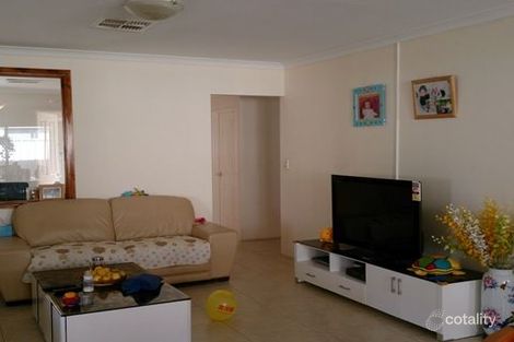 Property photo of 28 Longshaw Circuit Canning Vale WA 6155