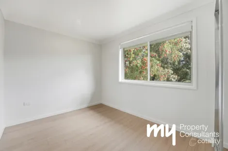 Property photo of 40 Starr Close Camden NSW 2570