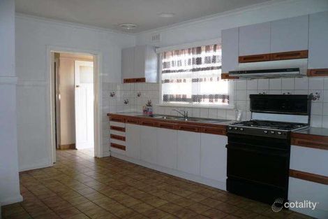 Property photo of 17 Tuhans Road Mount Waverley VIC 3149