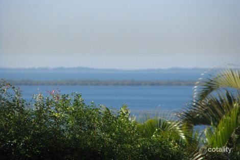 Property photo of 92 Mountjoy Terrace Wynnum QLD 4178