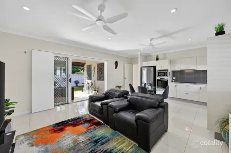 Property photo of 26 Huntsmans Crescent Shaw QLD 4818