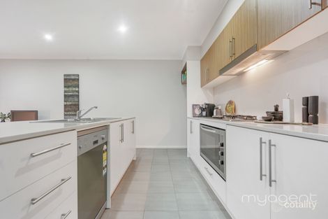 Property photo of 356 Boardwalk Boulevard Point Cook VIC 3030