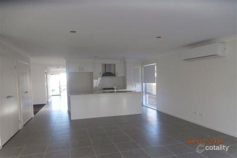 Property photo of 75 Beaumont Drive Pimpama QLD 4209