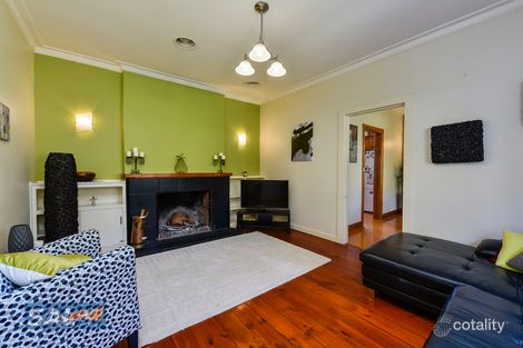 Property photo of 25 Lake Terrace East Mount Gambier SA 5290