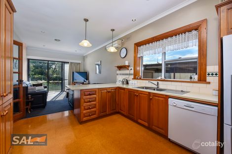 Property photo of 25 Lake Terrace East Mount Gambier SA 5290