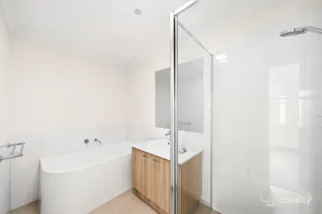 Property photo of 16 Lipari Crescent Deanside VIC 3336